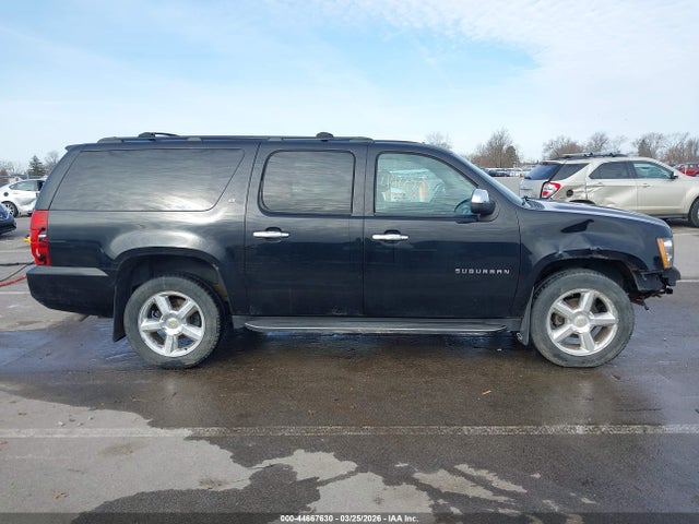 1GNSKJE70ER240948 Chevrolet Suburban 1500 Lt