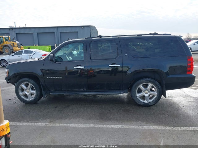 1GNSKJE70ER240948 Chevrolet Suburban 1500 Lt