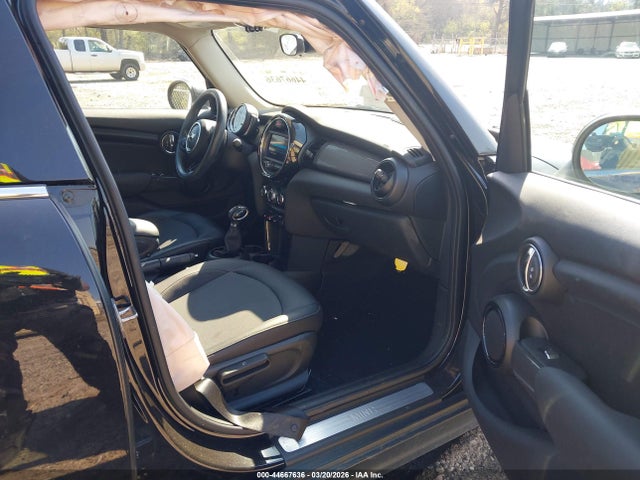 WMWXU1C53K2F82053 Mini Hardtop Cooper
