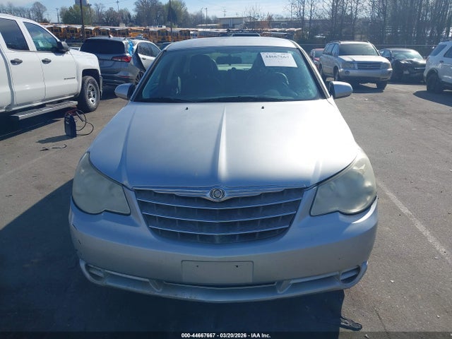 44667667 :رقم المزاد ، 1C3CC5FB5AN133713 vin ، 2010 Chrysler Sebring Limited مزاد بيع
