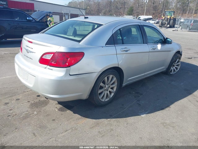 44667667 :رقم المزاد ، 1C3CC5FB5AN133713 vin ، 2010 Chrysler Sebring Limited مزاد بيع