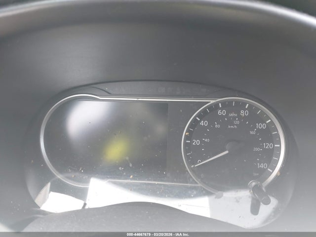 44667679 :رقم المزاد ، 3N1CP5CU3JL524755 vin ، 2018 Nissan Kicks Sr مزاد بيع