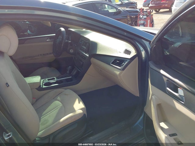 Продаж на аукціоні авто 2017 Hyundai Sonata, vin: 5NPE24AFXHH510235, номер лоту: 44667692
