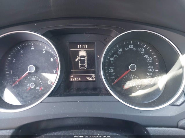 44667701 :رقم المزاد ، 3VWDB7AJ9HM372986 vin ، 2017 Volkswagen Jetta 1.4t Se مزاد بيع