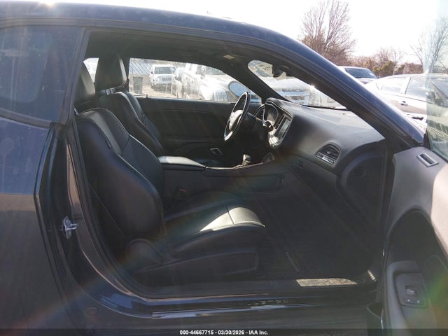 Продажа на аукционе авто 2016 Dodge Challenger Sxt Plus, vin: 2C3CDZAG9GH236688, номер лота: 44667715