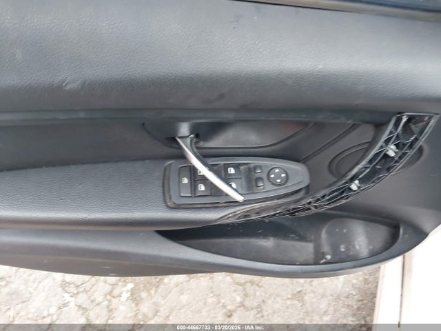 2014 Bmw 328i მანქანა იყიდება აუქციონზე, vin: WBA3C1C55EK116174, აუქციონის ნომერი: 44667733