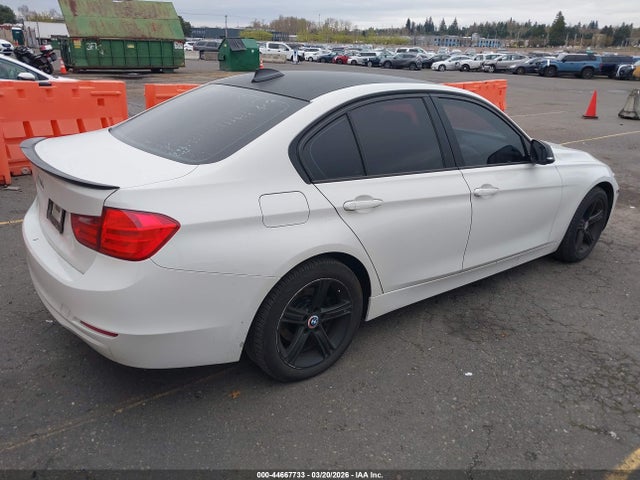 2014 Bmw 328i მანქანა იყიდება აუქციონზე, vin: WBA3C1C55EK116174, აუქციონის ნომერი: 44667733