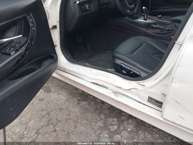 2014 Bmw 328i მანქანა იყიდება აუქციონზე, vin: WBA3C1C55EK116174, აუქციონის ნომერი: 44667733