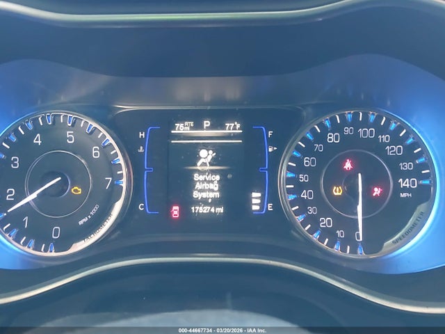 Aukcja sprzedaży 2015 Chrysler 200 Limited, vin: 1C3CCCAB8FN734407, numer aukcji: 44667734