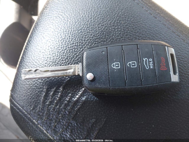 44667754 :رقم المزاد ، 5XXGM4A70FG441026 vin ، 2015 Kia Optima Lx مزاد بيع