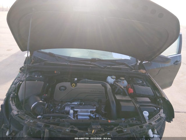 1G1ZE5ST2RF211247 Chevrolet Malibu Fwd 2lt