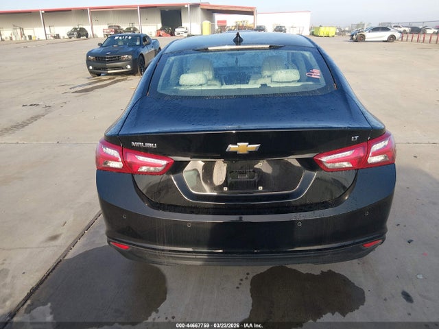1G1ZE5ST2RF211247 Chevrolet Malibu Fwd 2lt