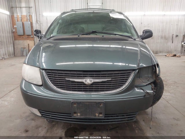 Продажа на аукционе авто 2003 Chrysler Town & Country Limited, vin: 2C8GP64LX3R228517, номер лота: 44667768