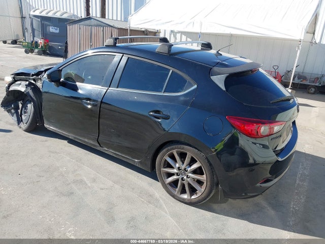 3MZBN1L3XJM204919 Mazda Mazda3 Touring