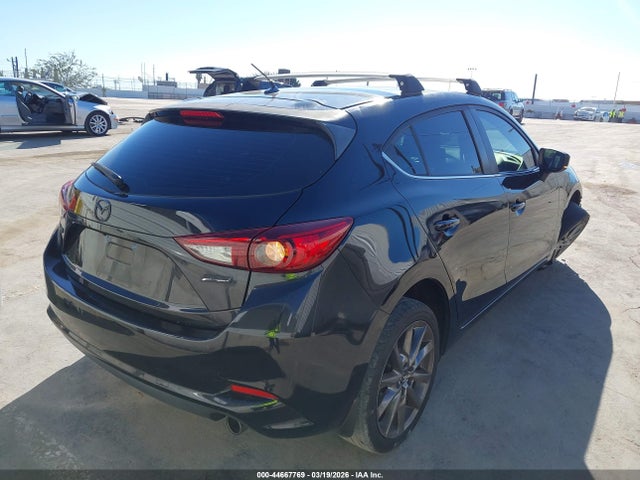 3MZBN1L3XJM204919 Mazda Mazda3 Touring