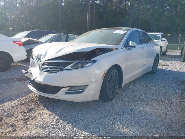Lincoln MKZ HYBRID 2015 3LN6L2LU0FR611923 Image 2