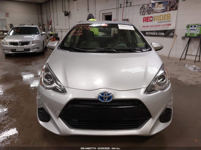 44667778 :رقم المزاد ، JTDKDTB30G1133738 vin ، 2016 Toyota Prius C One مزاد بيع