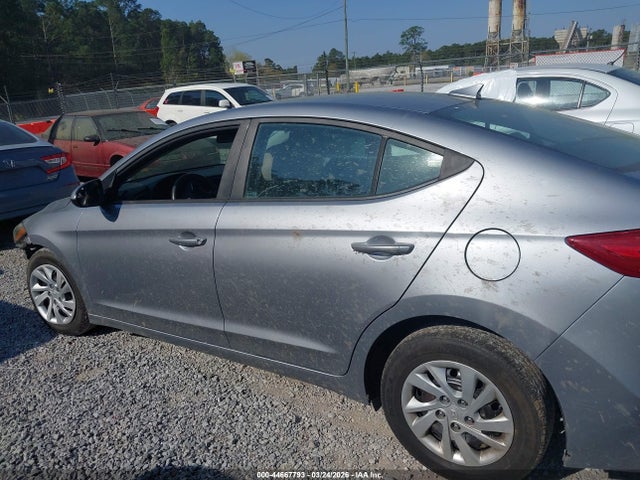 Hyundai ELANTRA SE 2017 5NPD74LF9HH132077 Image 15