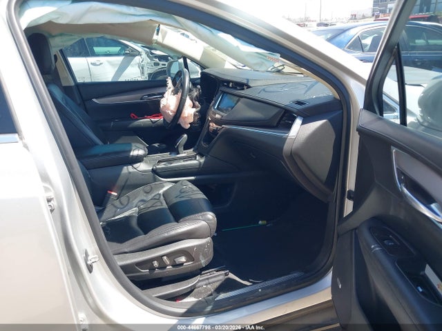 2017 Cadillac Xt5 Premium Luxury მანქანა იყიდება აუქციონზე, vin: 1GYKNCRS2HZ187811, აუქციონის ნომერი: 44667798