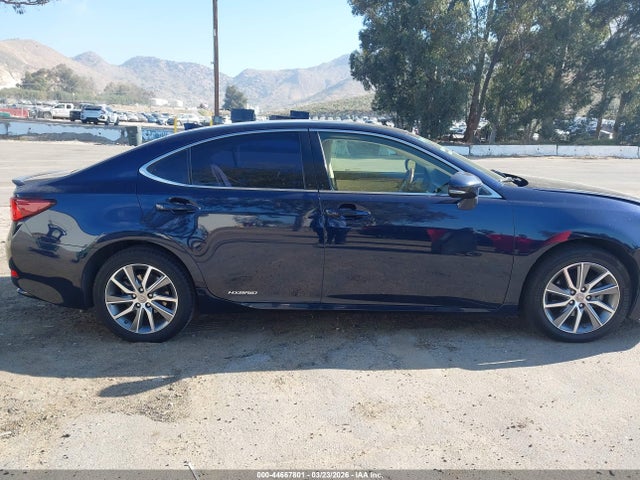 JTHBW1GG4H2163460 Lexus ES 300H