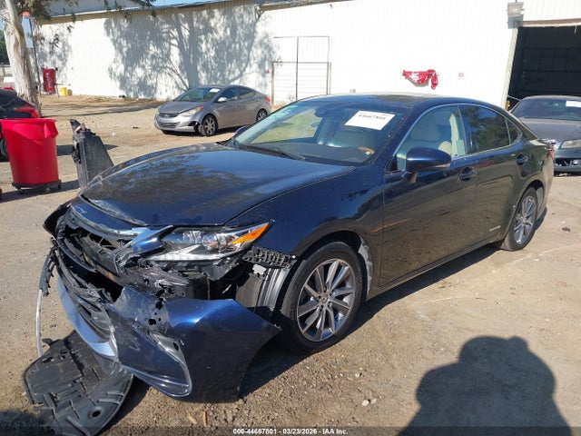 JTHBW1GG4H2163460 Lexus ES 300H