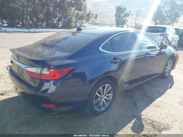 JTHBW1GG4H2163460 Lexus ES 300H