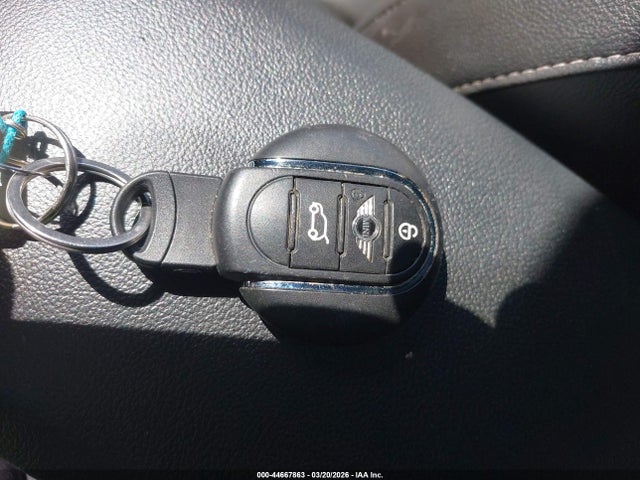 2017 MINI COUNTRYMAN WMZYV5C32H3E02686 Photo 10