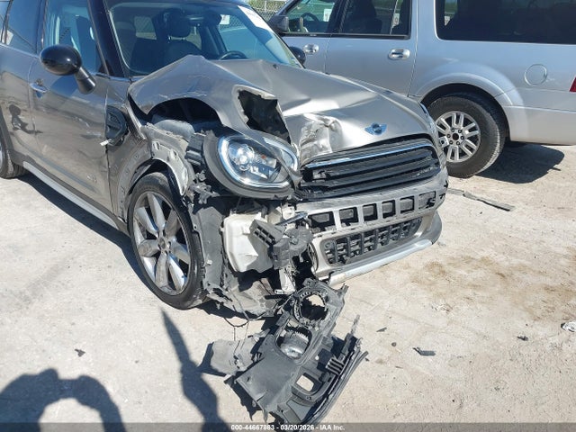 2017 MINI COUNTRYMAN WMZYV5C32H3E02686 Photo 5