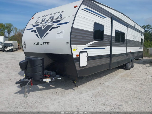 44667876 :رقم المزاد ، 5ZT2PTUB6N4012993 vin ، 2021 Palomino 5th Wheel مزاد بيع