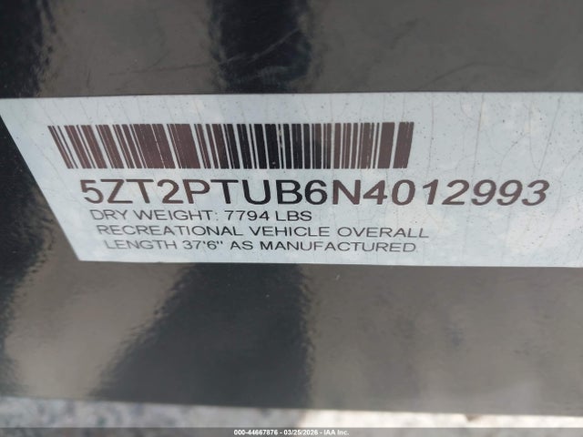 44667876 :رقم المزاد ، 5ZT2PTUB6N4012993 vin ، 2021 Palomino 5th Wheel مزاد بيع