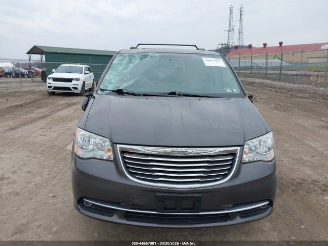 Продажа на аукционе авто 2015 Chrysler Town & Country Touring, vin: 2C4RC1BG0FR711727, номер лота: 44667901