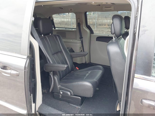 Продажа на аукционе авто 2015 Chrysler Town & Country Touring, vin: 2C4RC1BG0FR711727, номер лота: 44667901