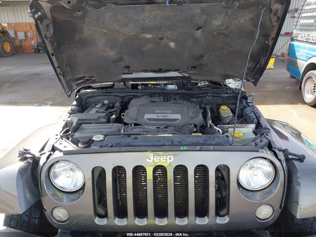 44667931 :رقم المزاد ، 1C4HJWEG8EL237494 vin ، 2014 Jeep Wrangler Unlimited Sahara مزاد بيع