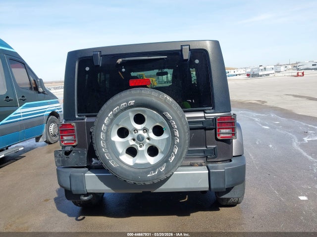 44667931 :رقم المزاد ، 1C4HJWEG8EL237494 vin ، 2014 Jeep Wrangler Unlimited Sahara مزاد بيع