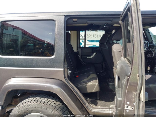 44667931 :رقم المزاد ، 1C4HJWEG8EL237494 vin ، 2014 Jeep Wrangler Unlimited Sahara مزاد بيع