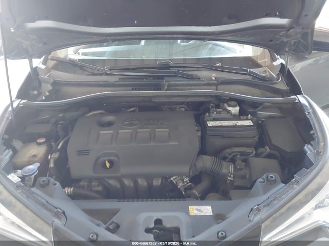 NMTKHMBXXJR004363 Toyota C-hr Xle Premium