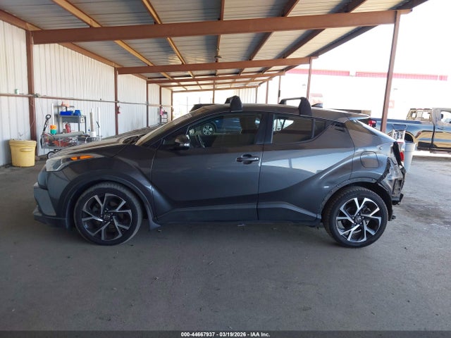 NMTKHMBXXJR004363 Toyota C-hr Xle Premium