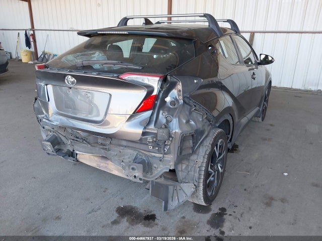NMTKHMBXXJR004363 Toyota C-hr Xle Premium