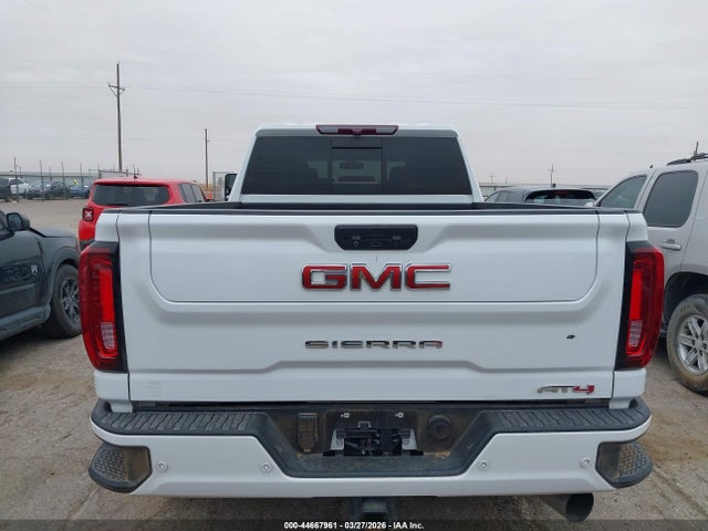 44667961 :رقم المزاد ، 1GT49PEY4NF221815 vin ، 2022 Gmc Sierra 2500hd 4wd  Standard Bed At4 مزاد بيع