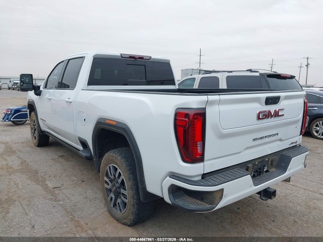 44667961 :رقم المزاد ، 1GT49PEY4NF221815 vin ، 2022 Gmc Sierra 2500hd 4wd  Standard Bed At4 مزاد بيع
