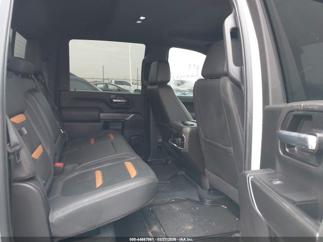44667961 :رقم المزاد ، 1GT49PEY4NF221815 vin ، 2022 Gmc Sierra 2500hd 4wd  Standard Bed At4 مزاد بيع