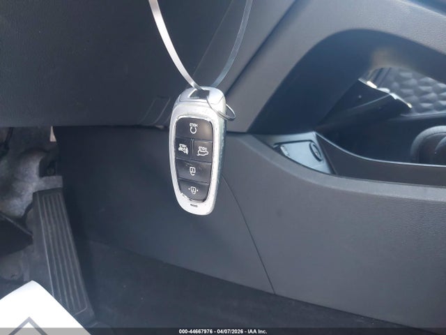 44667976 :رقم المزاد ، 5NMS24AJ9PH566217 vin ، 2023 Hyundai Santa Fe Sel مزاد بيع