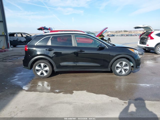44667991 :رقم المزاد ، KNDCB3LCXH5063703 vin ، 2017 Kia Niro Lx مزاد بيع