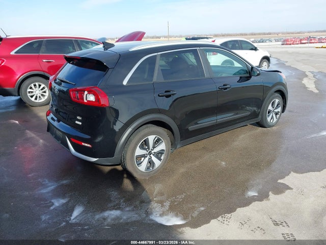 44667991 :رقم المزاد ، KNDCB3LCXH5063703 vin ، 2017 Kia Niro Lx مزاد بيع
