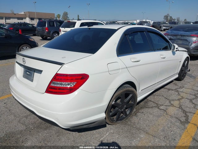 Aukcja sprzedaży 2012 Mercedes-benz C 250 Sport, vin: WDDGF4HB6CA614954, numer aukcji: 44668015
