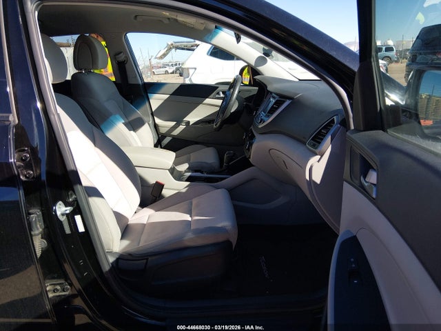 2016 Hyundai Tucson Sport მანქანა იყიდება აუქციონზე, vin: KM8J3CA21GU125391, აუქციონის ნომერი: 44668030
