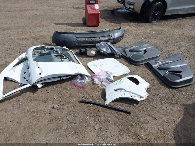 KL79MMS2XMB158869 Chevrolet Trailblazer Fwd Ls