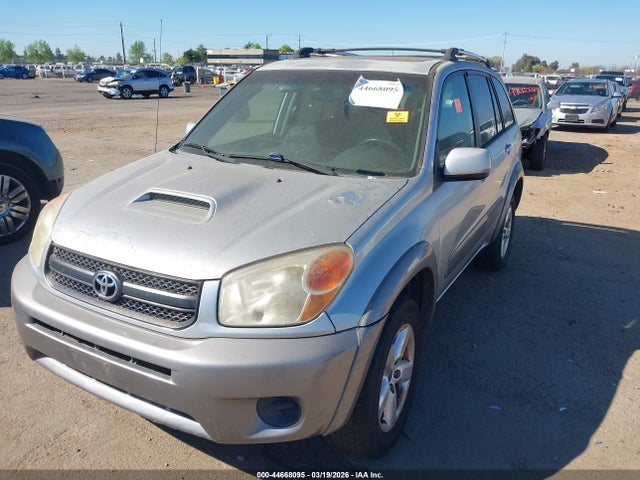 2004 TOYOTA RAV4 JTEHD20V546018152 Photo 1