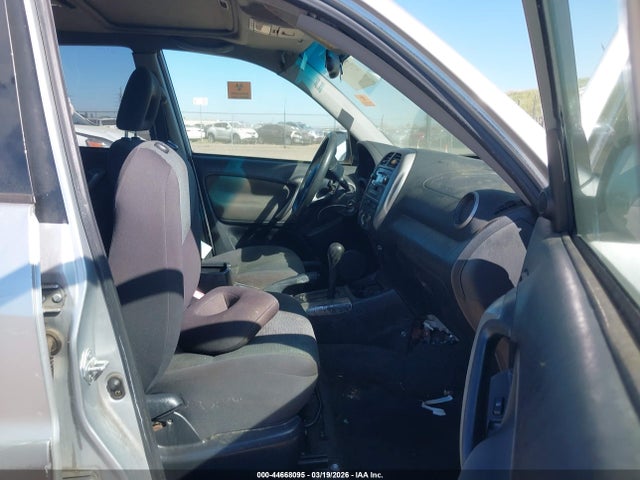 2004 TOYOTA RAV4 JTEHD20V546018152 Photo 4