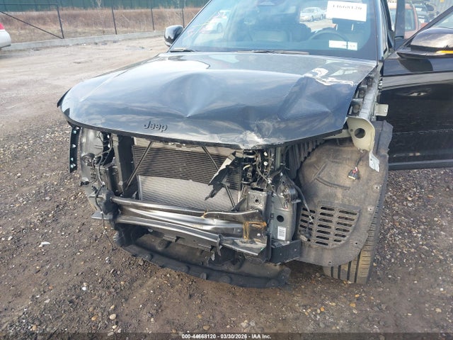 44668120 :رقم المزاد ، 1C4RJKBG3R8593636 vin ، 2024 Jeep Grand Cherokee L Limited 4x4 مزاد بيع